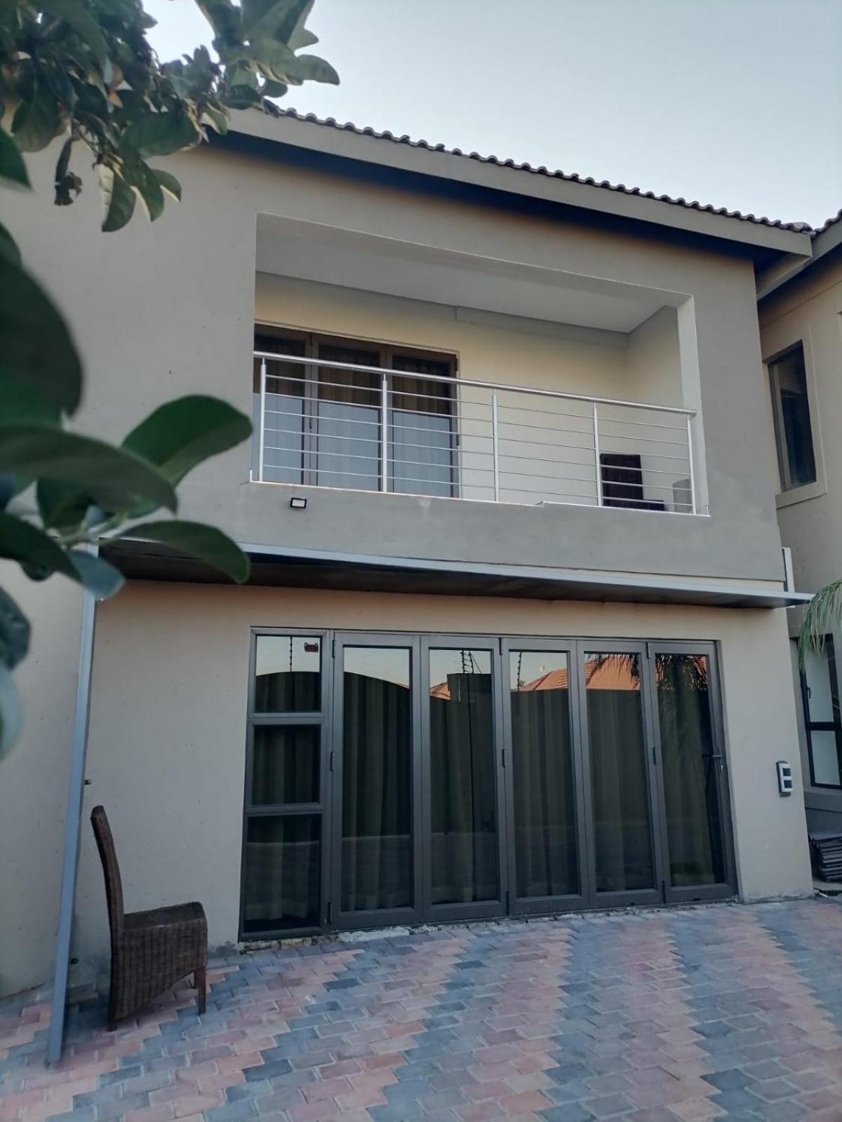 Hwh Guesthouse Middelburg ميدلبرغ المظهر الخارجي الصورة